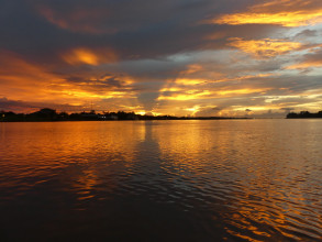 dernier coucher de soleil sur marina et départ du samedi matin 7h50 vers TOBAGO- Les Caraïbes-